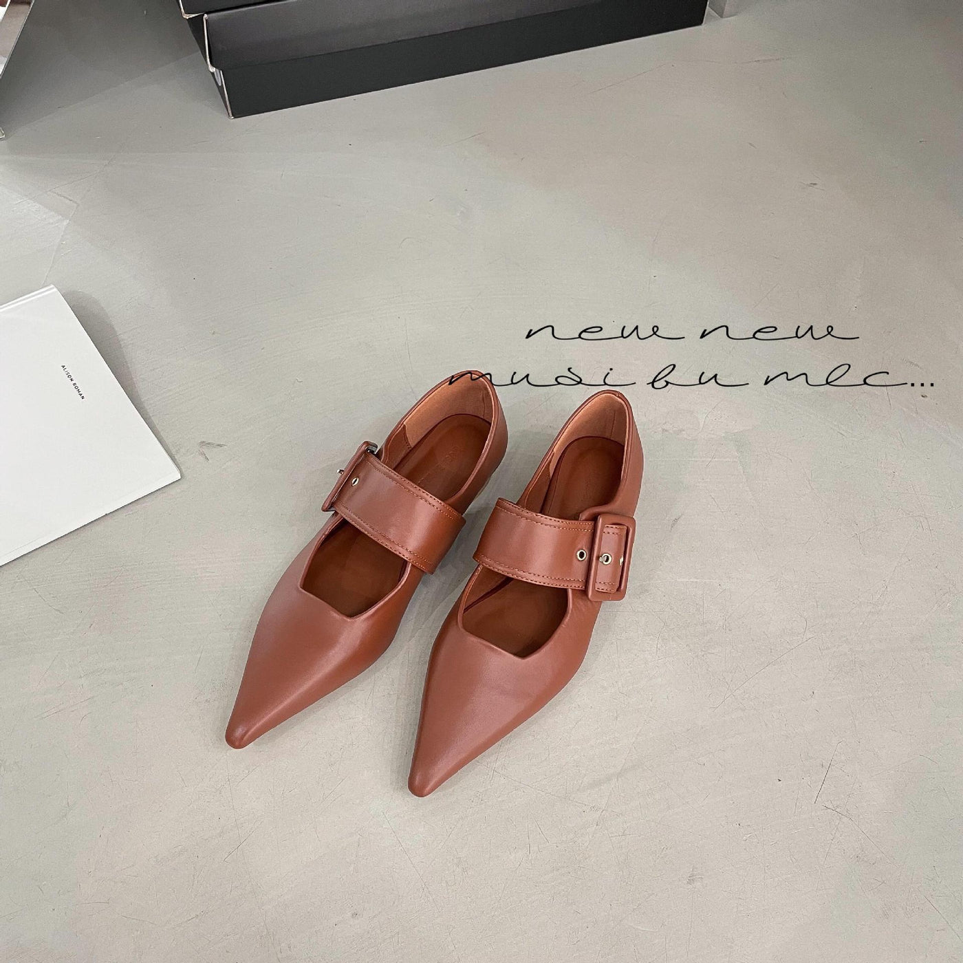 Flat Pumps French Vintage Mary Jane Pointed Leather Shoes