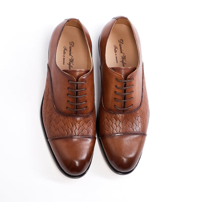 Woven Pattern Embossed Leather Formal Shoes