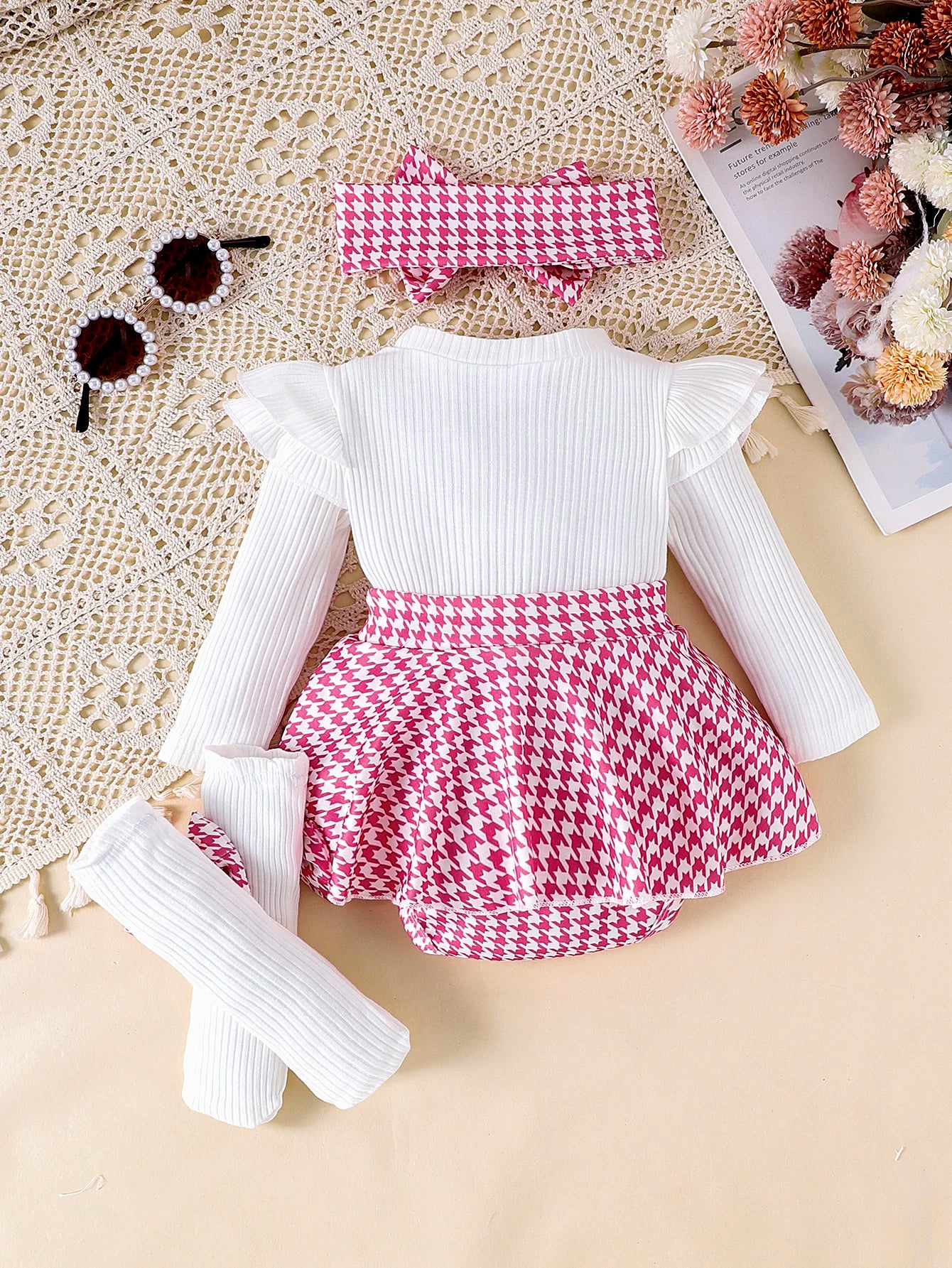 Baby Girls Aged 0-1 Years Old Have Comfortable Sweet And Cute Black Top + Houndstooth Skirt + Hair Band