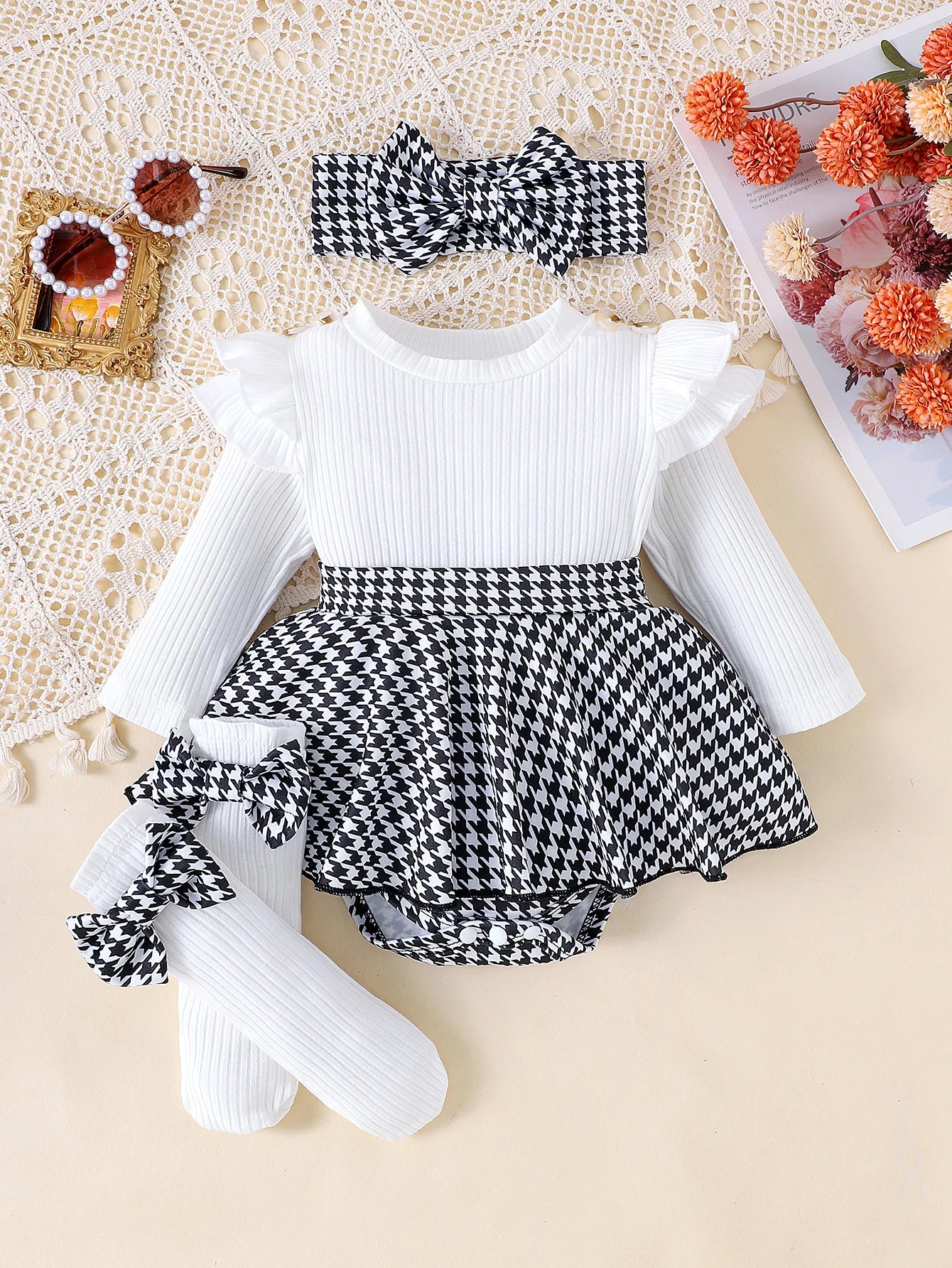 Baby Girls Aged 0-1 Years Old Have Comfortable Sweet And Cute Black Top + Houndstooth Skirt + Hair Band