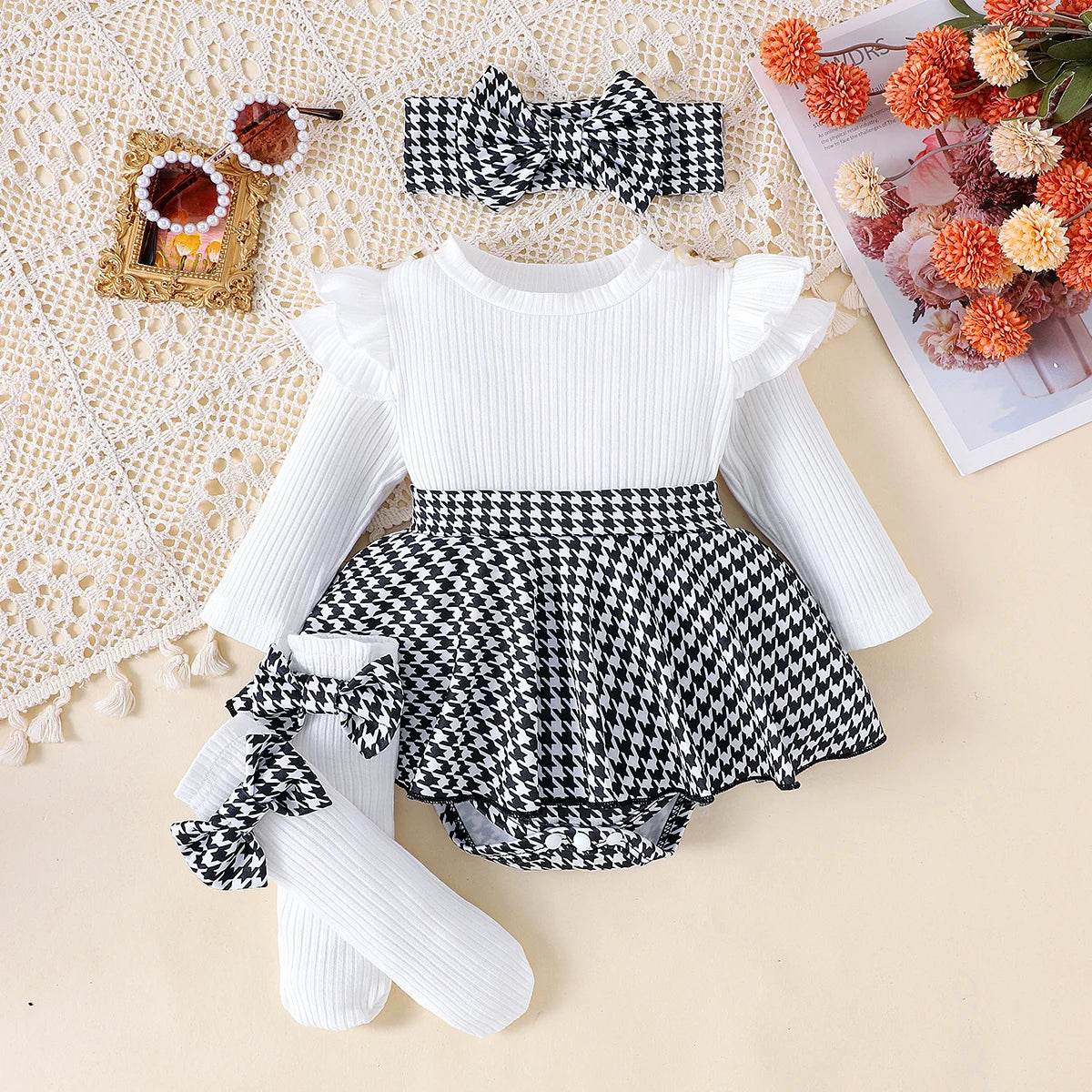 Baby Girls Aged 0-1 Years Old Have Comfortable Sweet And Cute Black Top + Houndstooth Skirt + Hair Band